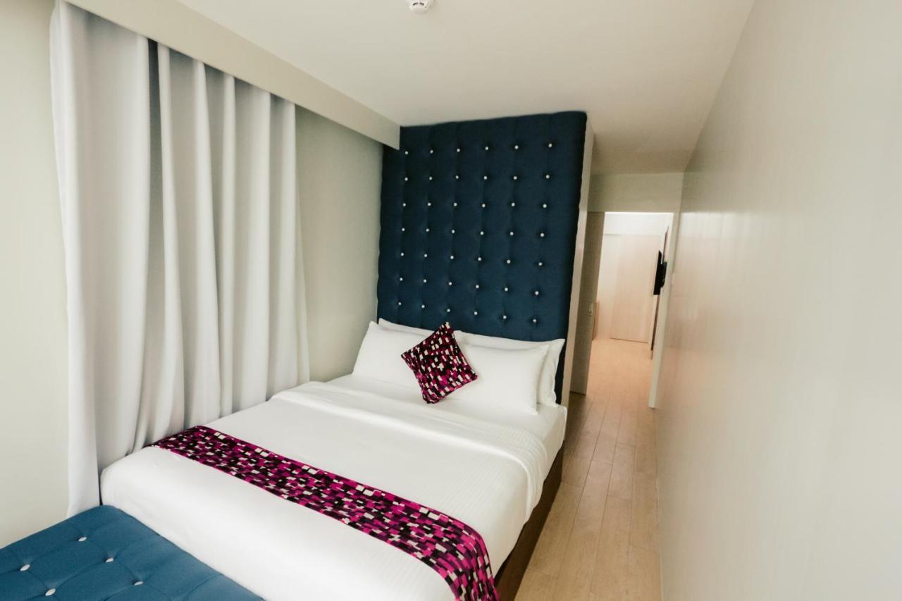 The Madeline Boutique Hotel & Suites Davao City Esterno foto