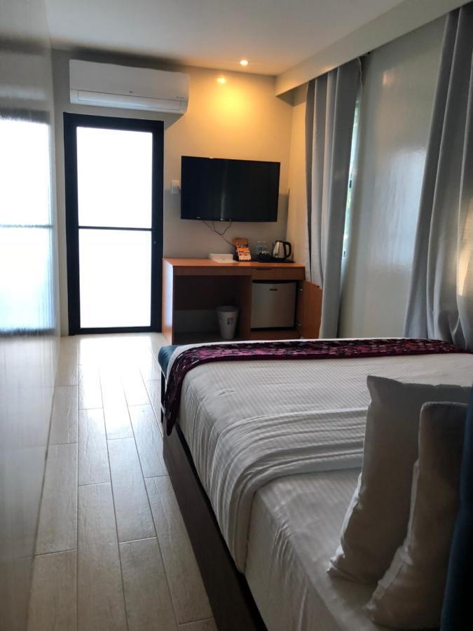 The Madeline Boutique Hotel & Suites Davao City Esterno foto