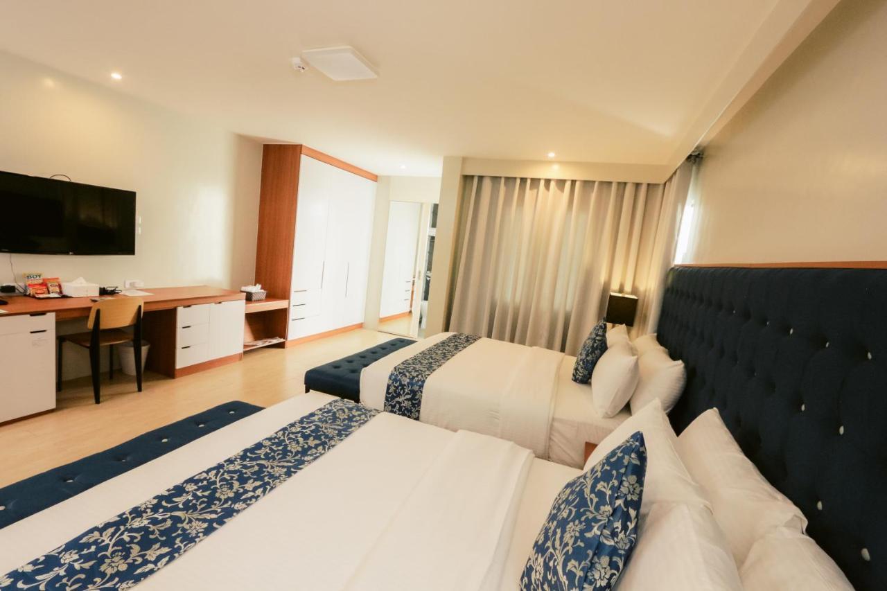 The Madeline Boutique Hotel & Suites Davao City Esterno foto