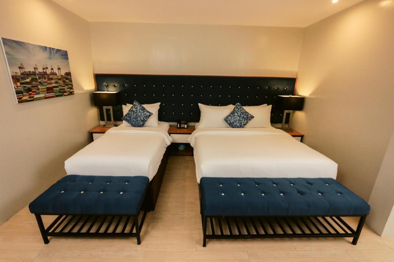 The Madeline Boutique Hotel & Suites Davao City Esterno foto